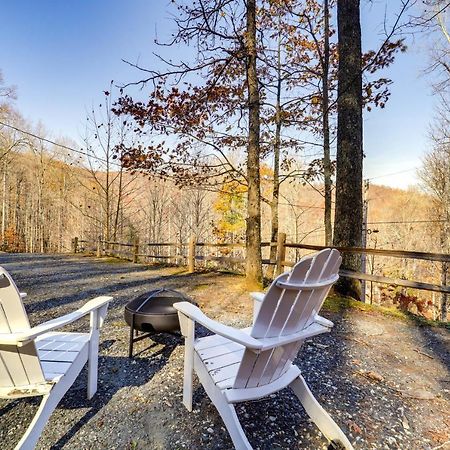 Pet-Friendly Spruce Pine Cabin With Private Fire Pit Exteriör bild