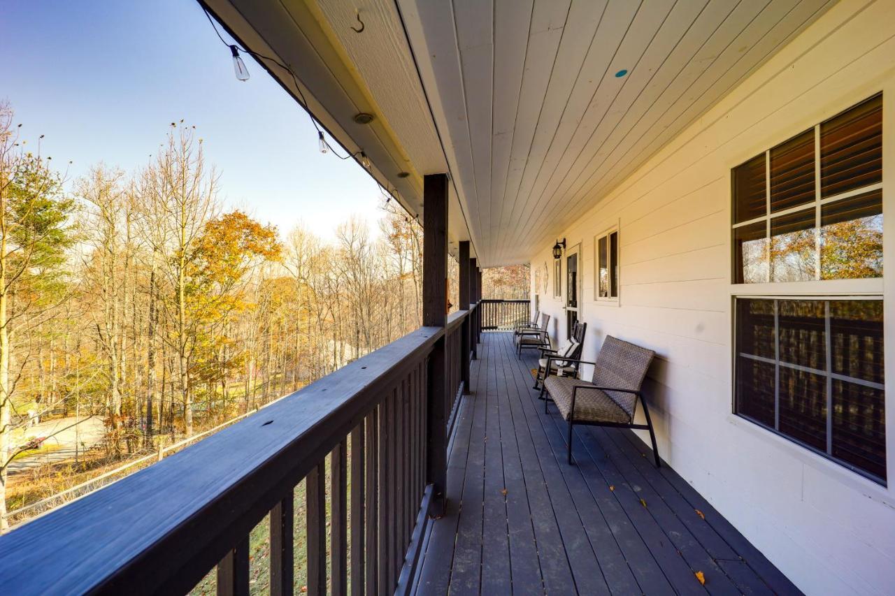 Pet-Friendly Spruce Pine Cabin With Private Fire Pit Exteriör bild
